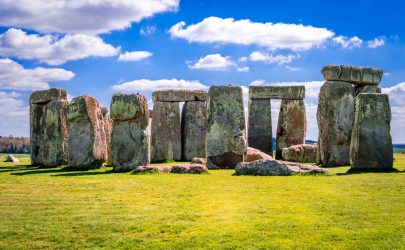 Stonehenge,,An,Ancient,Prehistoric,Stone,Monument,Near,Salisbury,,England.,Archaeologists